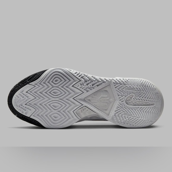 Nike Kyrie 8 “White/University Red” | Size 11.5 Mens | NEW in BOX!!! ❤️🖤 - Picture 6 of 10